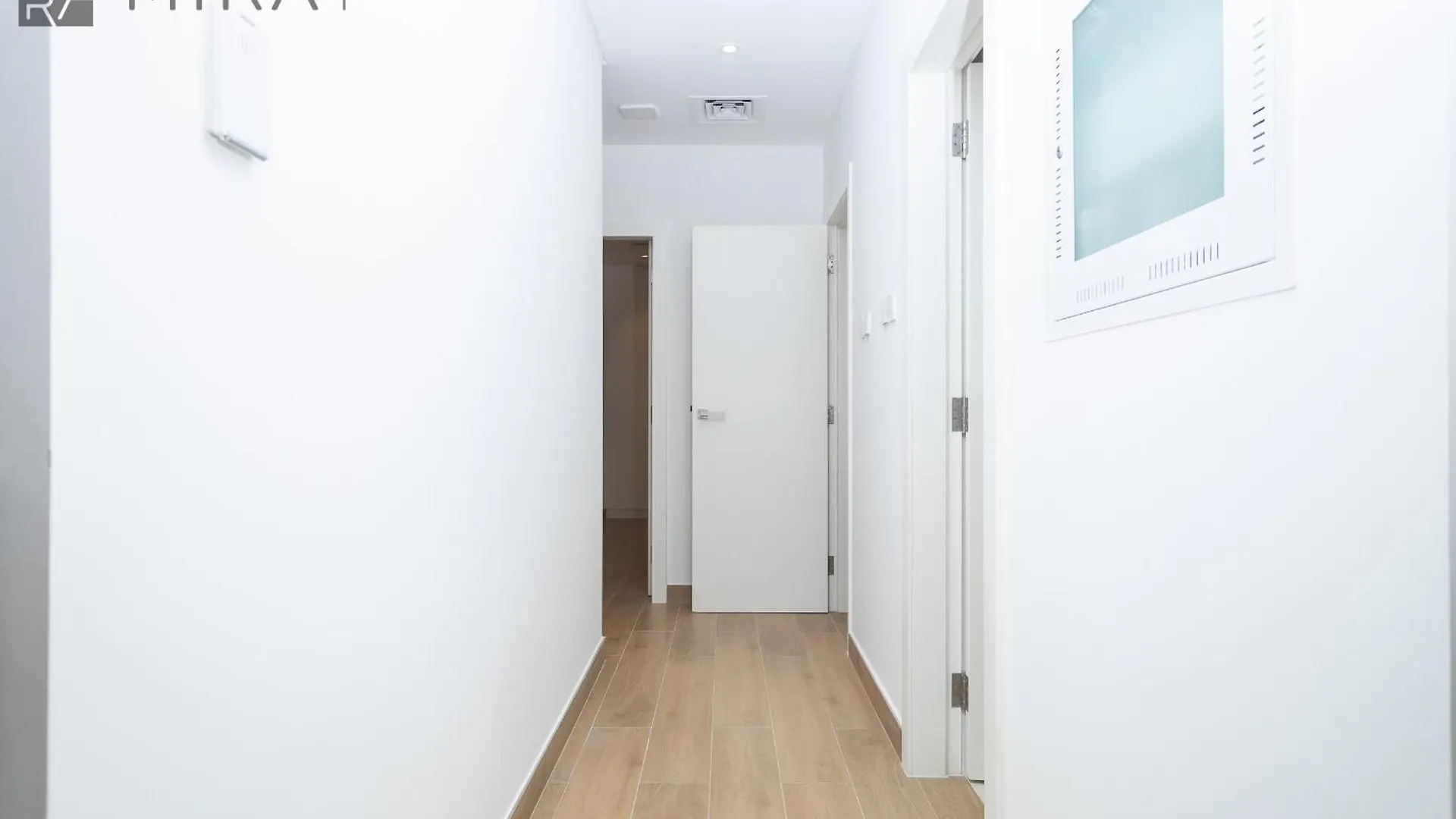 Lägenhet Mira Holiday Homes - Newly 2 Bedroom In La Sirene, Port De La Mer Dubai