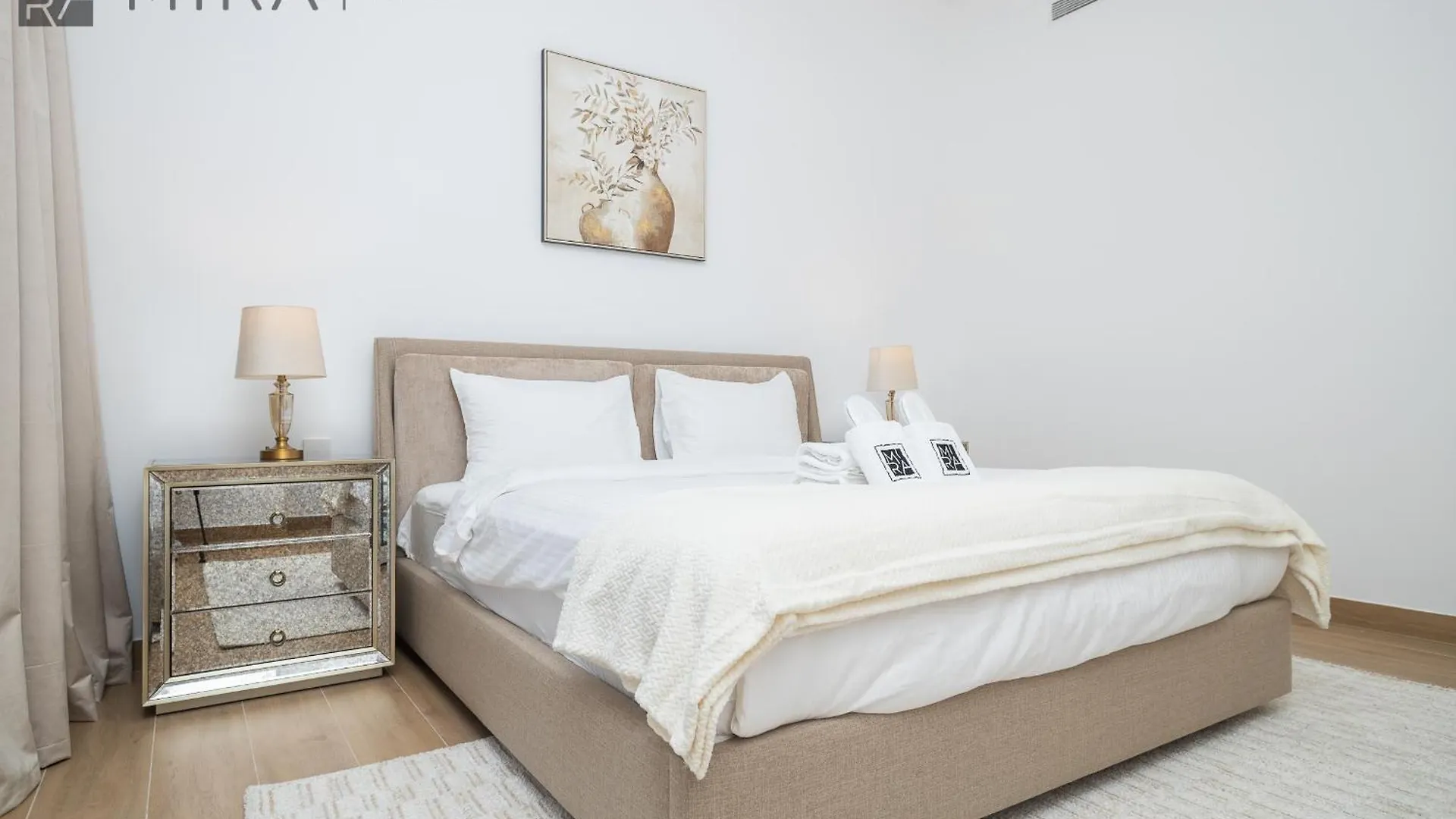 Lägenhet Mira Holiday Homes - Newly 2 Bedroom In La Sirene, Port De La Mer Dubai